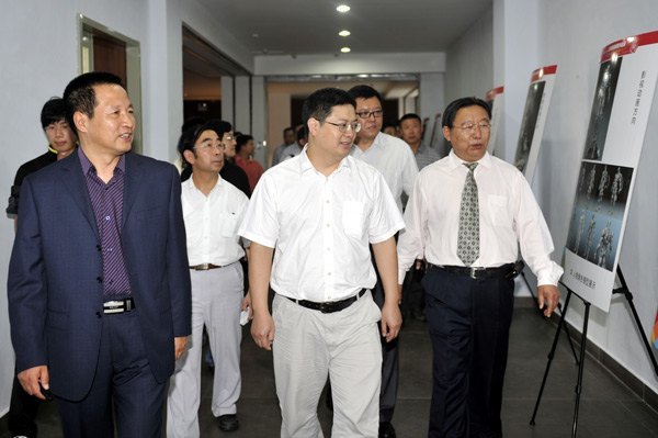 文化部專家組考察東北亞文化創意科技園和長春建筑學院