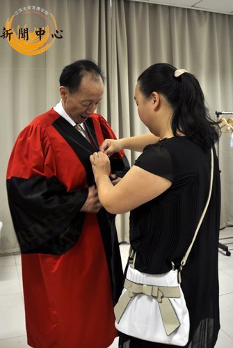 【組圖】江漢大學文理學院2012屆畢業典禮暨學士學位授予儀式花絮