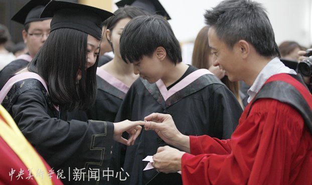 “今天?夏至”:設計學院舉行畢業生贈別儀式