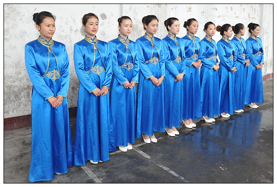 晉中學(xué)院隆重舉行2012屆本專(zhuān)科學(xué)生畢業(yè)典禮