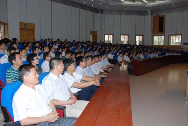 濰坊學院慶祝建黨91周年暨創先爭優活動表彰大會舉行