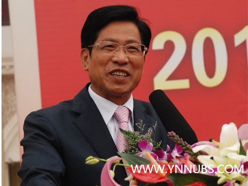 云南師范大學(xué)商學(xué)院2012屆畢業(yè)生畢業(yè)典禮暨學(xué)士學(xué)位授予儀式隆重舉行