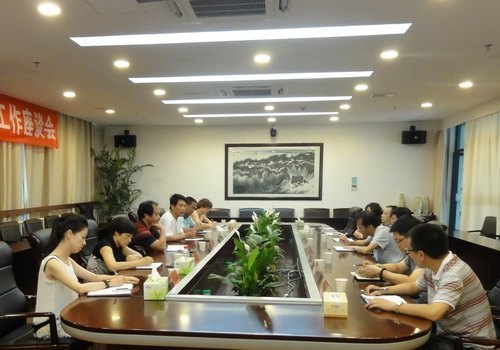 椒江校區召開安全工作座談會