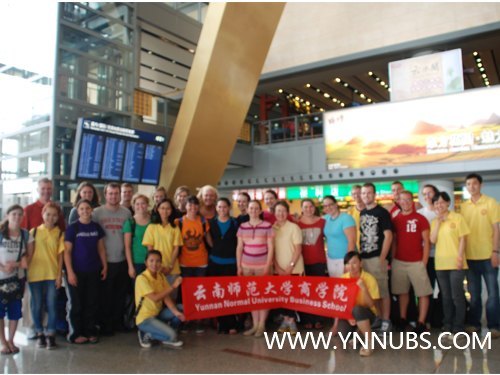 第五屆中-美英語夏令營活動火熱進行中