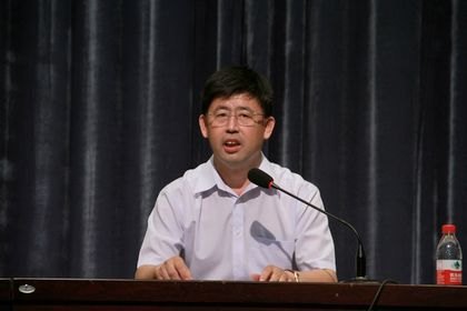 實施全面質量管理 建設特色一流大學學校召開2011—2012學年度工作總結暨下學年工作部署會