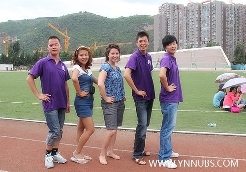 夏令營課堂趣味無限 西方婚禮大放異彩