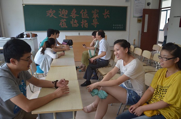 煙臺(tái)大學(xué)文經(jīng)學(xué)院校園開(kāi)放日活動(dòng)順利舉辦