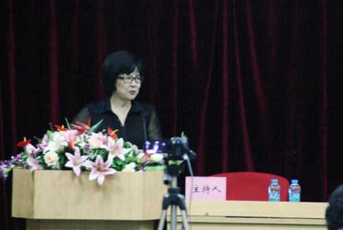 中國(guó)婚姻家庭研究會(huì)陳一筠教授向香港婦女義工作專題講座