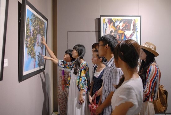 校報記者團暑期社會實踐隊赴蘇州對園林建筑藝術風格進行考察