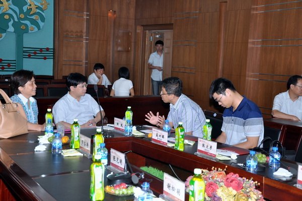 校黨委書記馬國防率團考察哈爾濱學院