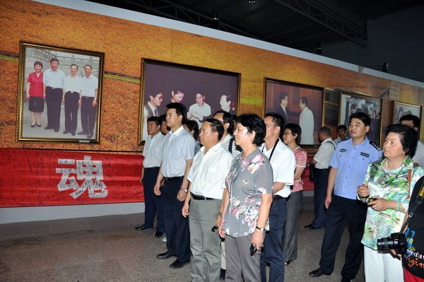 校黨委書記馬國防率團考察黑河學院