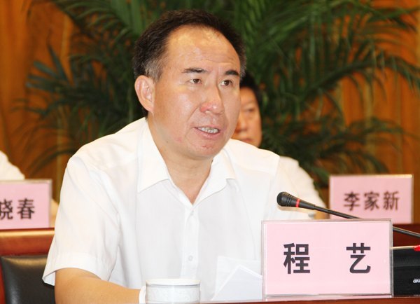 在皖高校深化拓展“大別山道路”暨服務老區加快發展推進會在六安市隆重召開