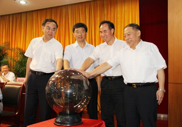 在皖高校深化拓展“大別山道路”暨服務老區加快發展推進會在六安市隆重召開