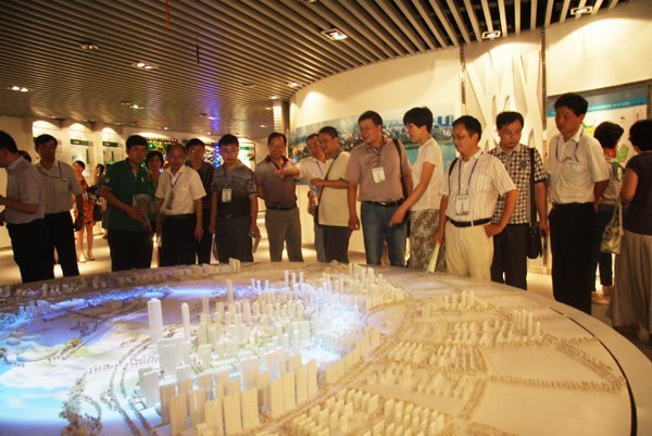 在皖高校深化拓展“大別山道路”暨服務老區加快發展推進會在六安市隆重召開