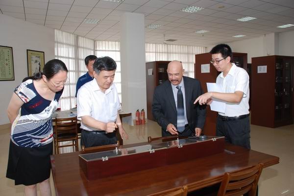 美國休斯頓蒂洛森大學客人來校洽談合作辦學