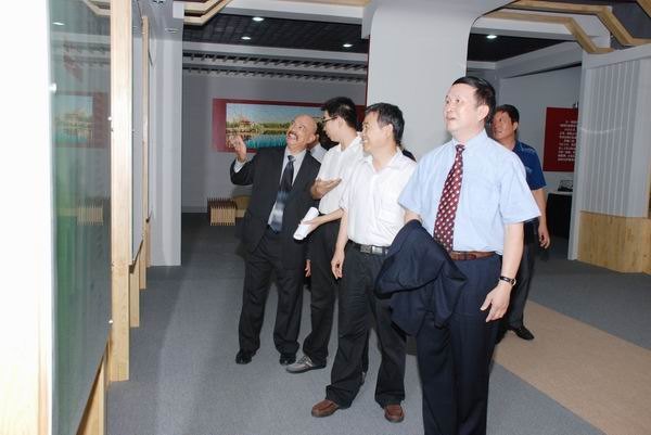 美國休斯頓蒂洛森大學客人來校洽談合作辦學