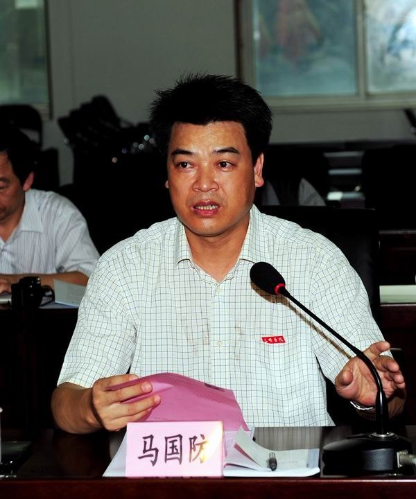 余紅勝?gòu)堺惥甑仁蓄I(lǐng)導(dǎo)調(diào)研科技創(chuàng)新工作