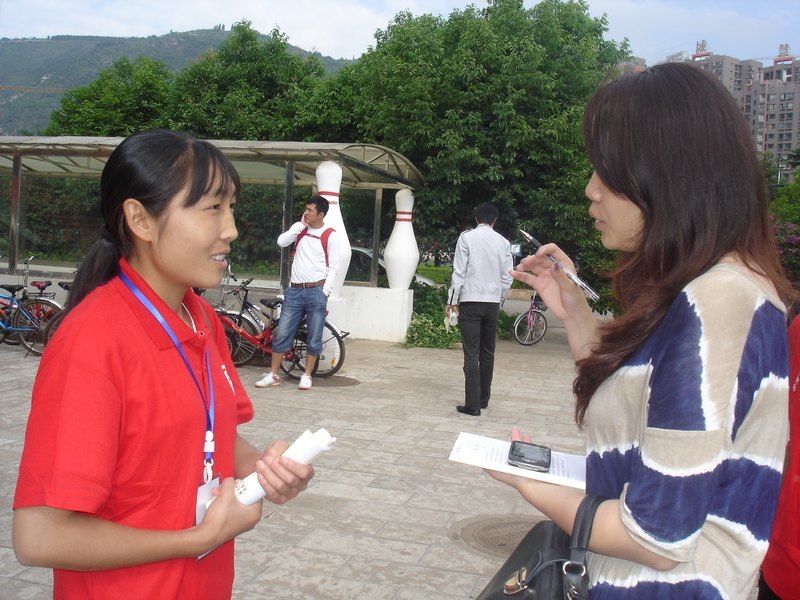 云南師范大學(xué)商學(xué)院“商院公益”培訓(xùn)開班多家媒體到場采訪報(bào)道