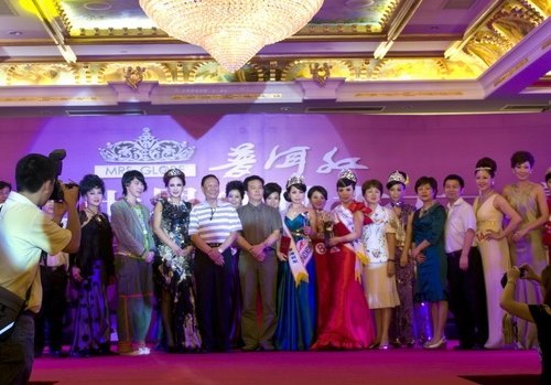 校友李小瓊成功主辦世界環球太太中國總決賽