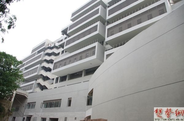 【圖片新聞】“脫胎換骨”中的南藝校園