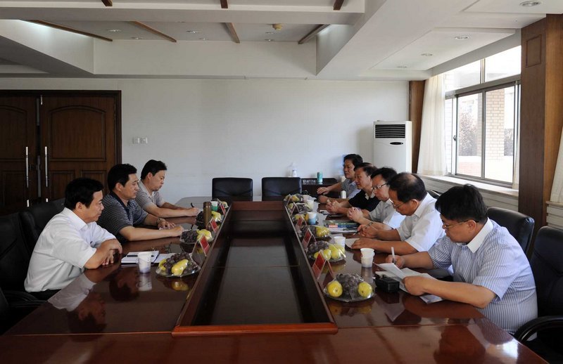 安徽文達信息工程學院考察團來校參觀考察