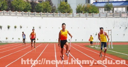 全國(guó)民族高校高教競(jìng)速邀請(qǐng)賽在湖北民族學(xué)院舉行