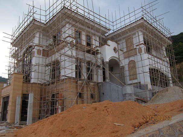 王爭放董事長視察南方學院新校舍建設情況