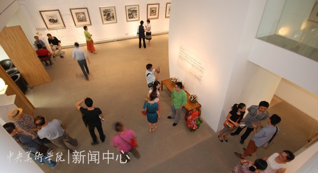 照面:王書杰山水小品展在798藝術區開幕