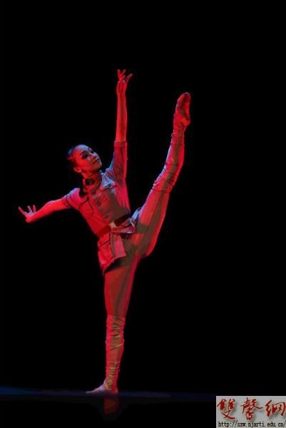 附中師生在第十屆“桃李杯”舞蹈比賽中喜獲佳績