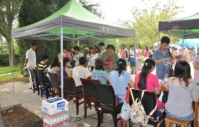 2012級全日制碩士研究生來校報到