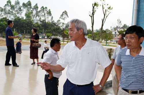 校領導深入創新試驗區調研要求扎實推進教師教育改革