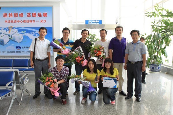 武漢工程大學(xué)機(jī)器人足球隊獲FIRA機(jī)器人足球世界杯類人組點(diǎn)球冠軍