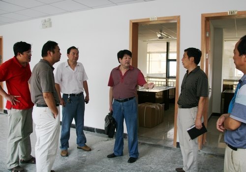 潘璋德書記開學視察椒江校區