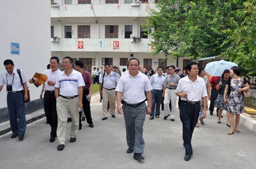 校領(lǐng)導(dǎo)深入創(chuàng)新試驗區(qū)調(diào)研 要求扎實推進(jìn)教師教育改革