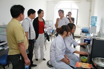 省科技廳領導到校調研省食品安全重點實驗室建設