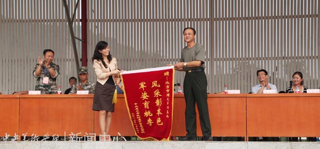 磨練意志 超越自我:附中2012級(jí)新生軍訓(xùn)工作圓滿結(jié)束