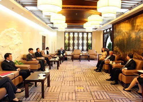 教育部部長袁貴仁接見北京城市學院校長劉林和英國華威大學代表