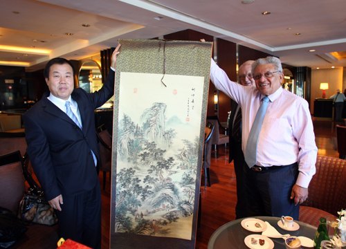 教育部部長袁貴仁接見北京城市學院校長劉林和英國華威大學代表