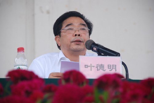 廣西師范學院2011級軍訓閱兵暨表彰總結大會隆重召開