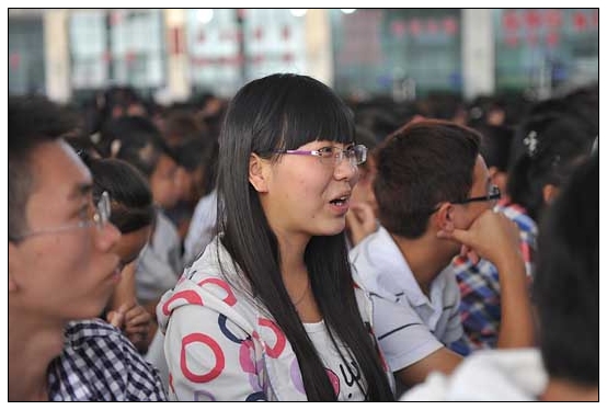 晉中學(xué)院召開(kāi)入駐新校區(qū)文明建設(shè)千人動(dòng)員大會(huì)