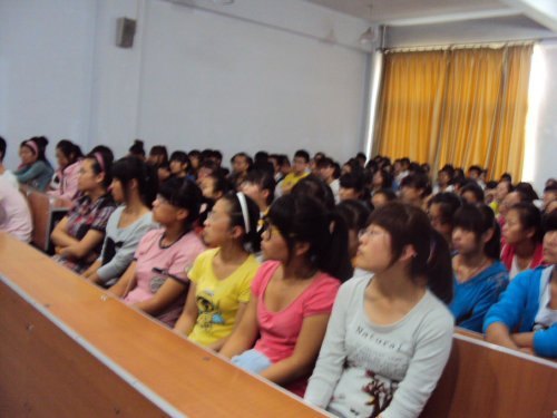 生命科學學院召開新老生交流會