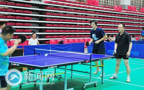 湖南科技大學教師運動員代表隊在湘潭市第十一屆運動會乒乓球賽上獲佳績