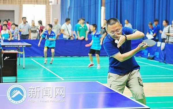 湖南科技大學教師運動員代表隊在湘潭市第十一屆運動會乒乓球賽上獲佳績