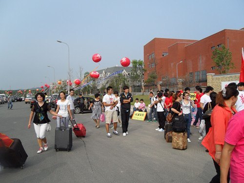 2012年招生暨新生報到工作圓滿結(jié)束