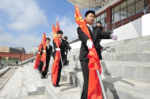 長春建筑學(xué)院2012級新生軍訓(xùn)開營儀式