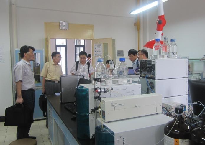 生態紡織教育部重點實驗室現場評估會在校順利召開