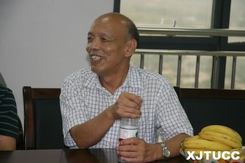 西安交通大學城市學院召開慶祝教師節暨歡迎新教工師生座談會