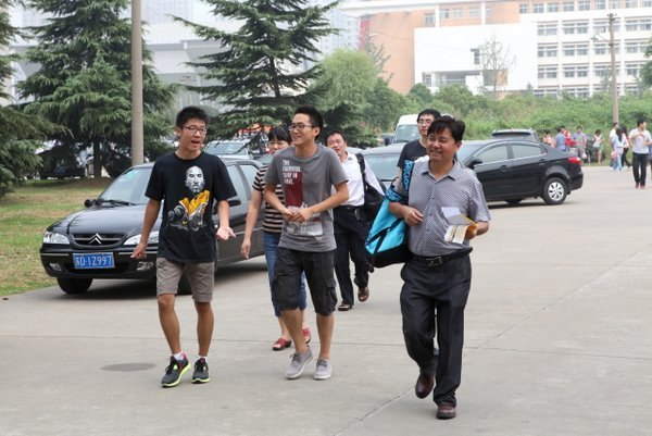 金秋送爽 喜迎八方學(xué)子——新同學(xué) 你們終于來(lái)啦