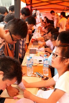 金秋送爽 喜迎八方學(xué)子——新同學(xué) 你們終于來(lái)啦