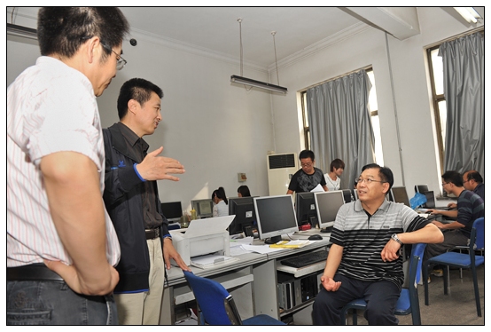 孫建中院長看望全國大學生數學建模競賽學生